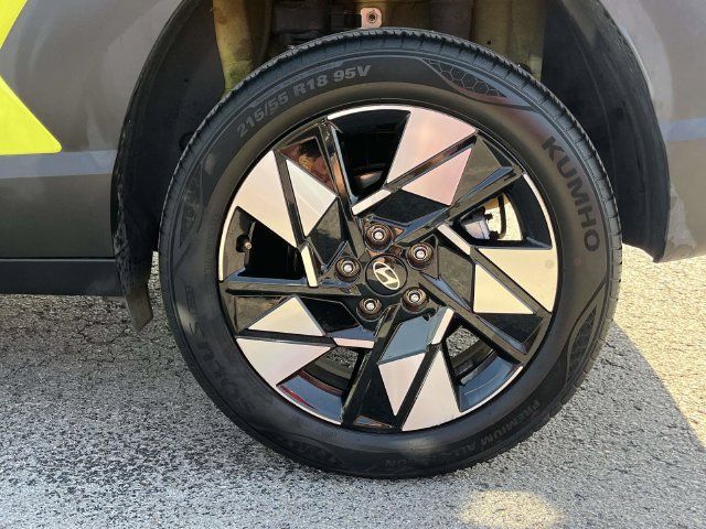 Used 2025 Hyundai Kona SEL AWD/4WD image 11