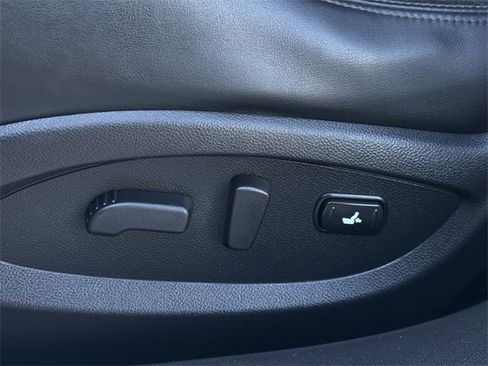 Used 2016 INFINITI QX70 2WD image 26