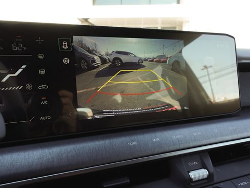 Used 2024 Kia EV9 Wind image 26