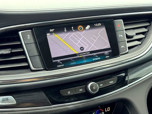 Used 2018 Buick Enclave Premium FWD image 30