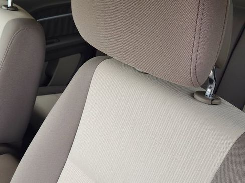 Used 2010 Dodge Journey SXT w/ Flexible Seating Group FWD image 19