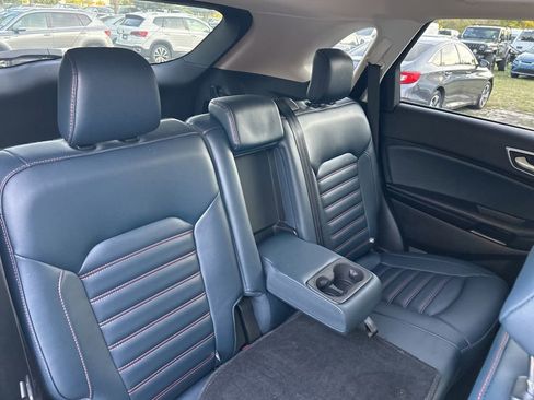 Used 2023 Ford Edge SEL w/ Sport Appearance Package image 43