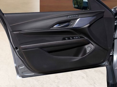 Certified 2025 Cadillac CT4 V RWD image 24
