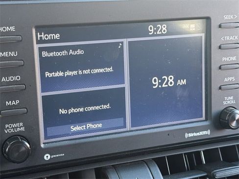 Used 2021 Toyota RAV4 XLE image 19