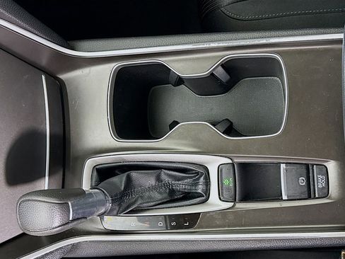 Certified 2018 Honda Accord EX image 16