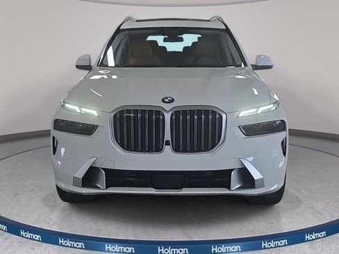 Used 2026 BMW X7 xDrive40i w/ Premium Package AWD/4WD image 2