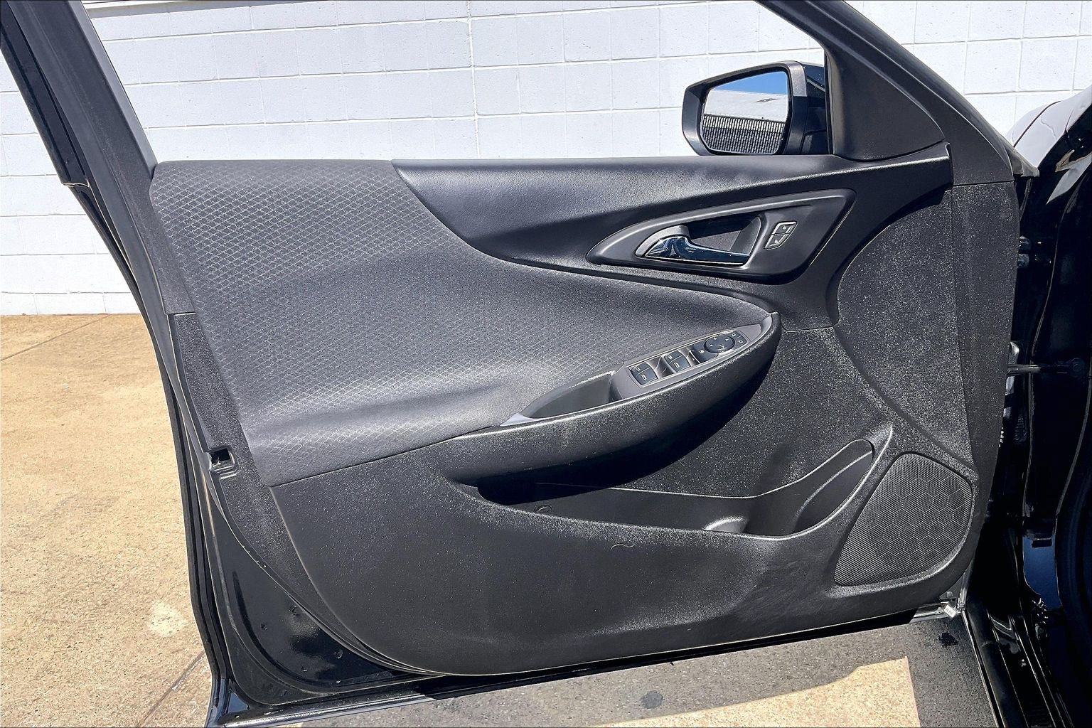 Used 2025 Chevrolet Malibu LT FWD image 27