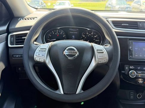 Used 2014 Nissan Rogue SV FWD image 12