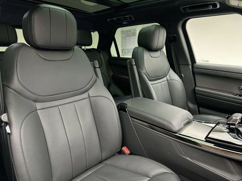 Certified 2025 Land Rover Range Rover Sport Dynamic SE AWD/4WD image 18
