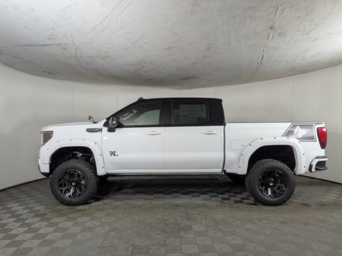 New 2026 GMC Sierra 1500 AT4 w/ AT4 Premium Package AWD/4WD image 3