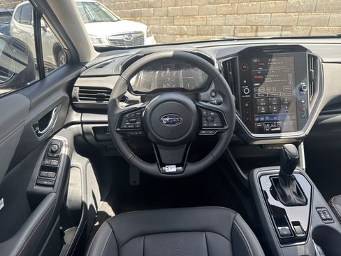 New 2025 Subaru Crosstrek 2.5i Limited w/ Popular Package #3A image 12