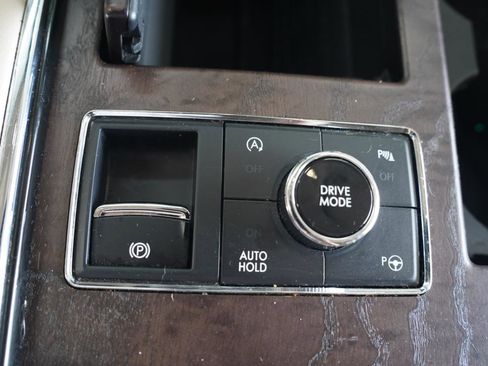 Used 2021 Lincoln Navigator L Reserve w/ Luxury Package AWD/4WD image 23
