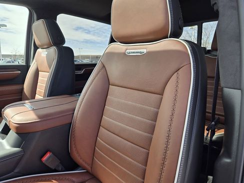 New 2026 GMC Sierra 2500 Denali Ultimate AWD/4WD image 19