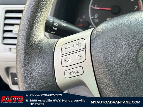 Used 2013 Toyota Corolla LE image 17