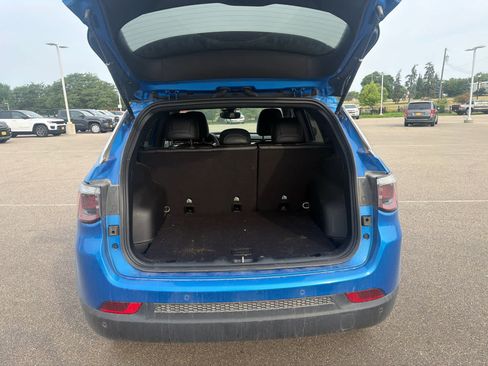 Used 2024 Jeep Compass Limited AWD/4WD image 7