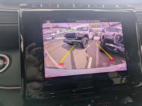 New 2025 Jeep Grand Cherokee L Laredo w/ Luxury Tech Group I image 4