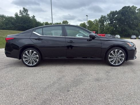 New 2026 Nissan Altima 2.5 SV w/ SV Premium Package AWD/4WD image 4