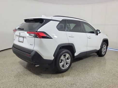Used 2025 Toyota RAV4 XLE FWD image 5