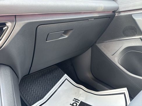 New 2026 Volkswagen Tiguan SE AWD/4WD image 39