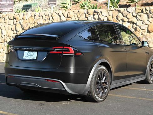 Used 2022 Tesla Model X AWD/4WD image 4
