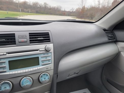 Used 2009 Toyota Camry LE image 21