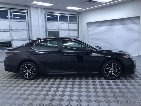 Used 2023 Toyota Camry SE image 27
