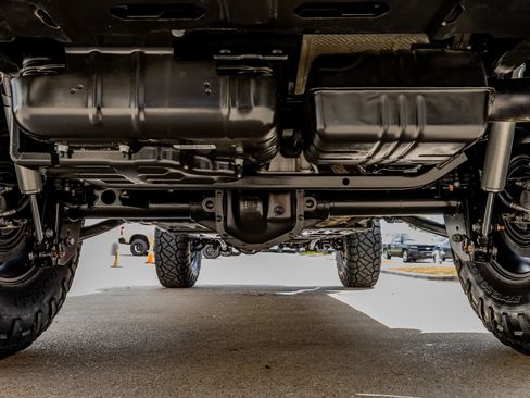 Used 2022 Jeep Wrangler Unlimited Rubicon w/ Steel Bumper Group image 15