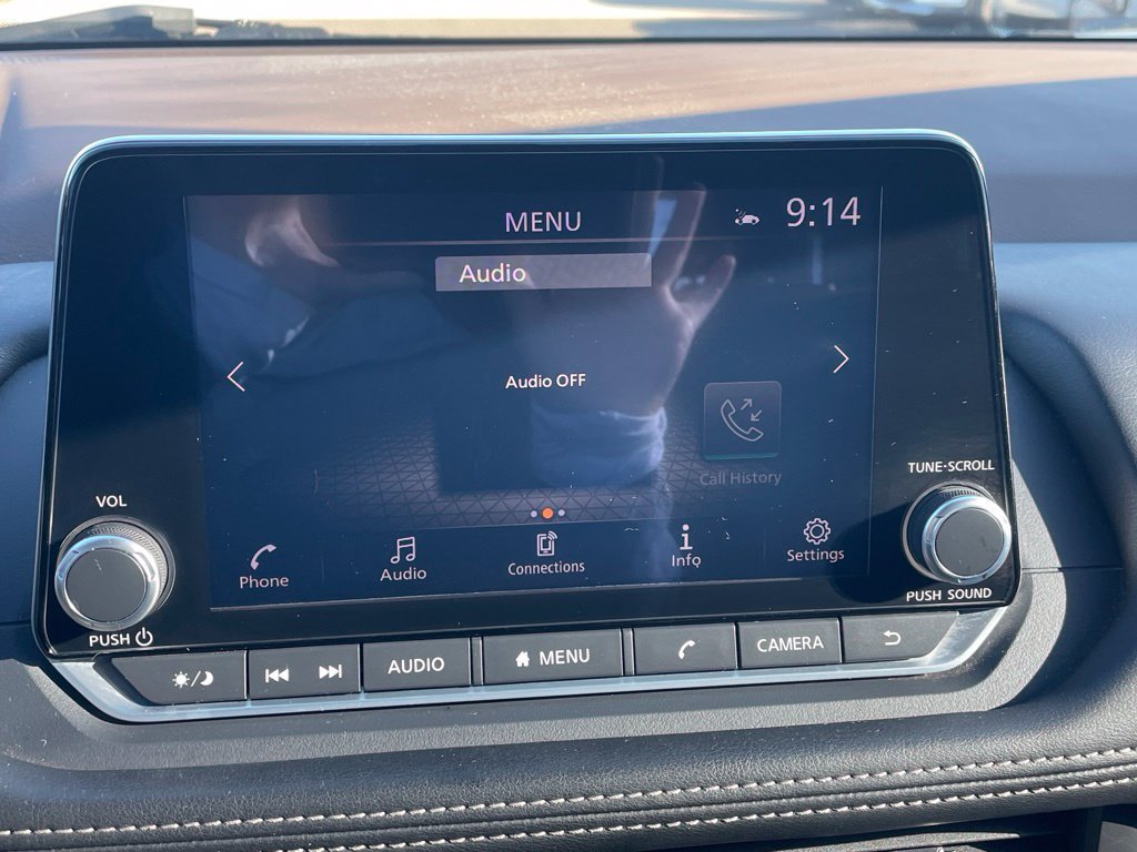 Used 2023 Nissan Rogue SV FWD image 19