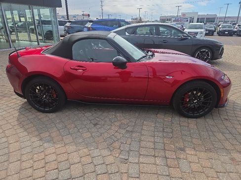 Certified 2025 MAZDA MX-5 Miata Club w/ Brembo/BBS Recaro Package RWD image 4
