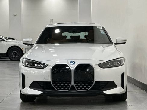 Used 2024 BMW i4 eDrive40 w/ Premium Package RWD image 9