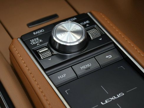 Used 2021 Lexus LC 500 Convertible w/ Touring Package RWD image 33