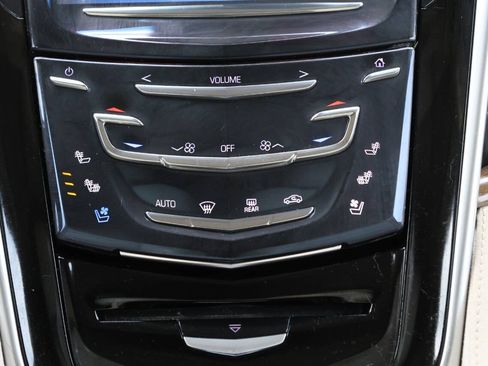 Used 2020 Cadillac Escalade ESV Premium Luxury AWD/4WD image 22