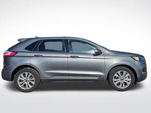 Used 2024 Ford Edge Titanium image 8