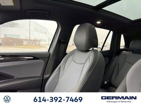 New 2026 Volkswagen Tiguan SE R-Line image 21