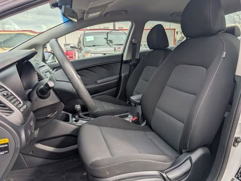 Used 2018 Kia Forte LX image 7