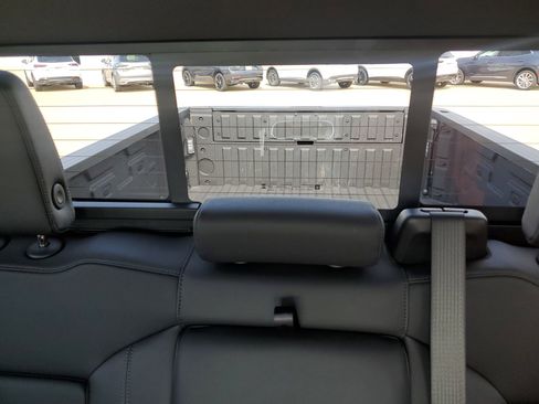 Used 2024 GMC Sierra 2500 SLT w/ SLT Premium Package AWD/4WD image 14
