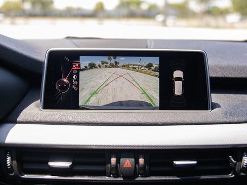 Used 2014 BMW X5 xDrive35d AWD/4WD image 33