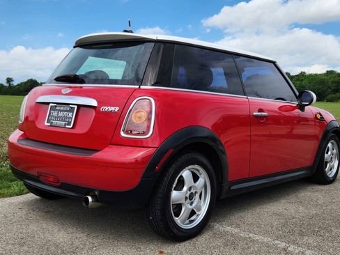 Used 2008 MINI Cooper Hardtop FWD image 4