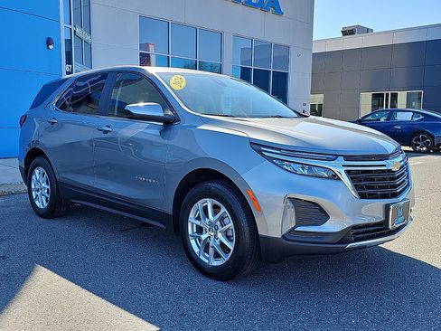 Used 2024 Chevrolet Equinox LT AWD/4WD image 3