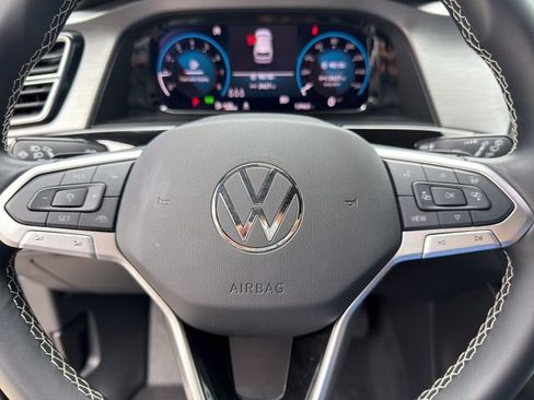 Certified 2026 Volkswagen Atlas Cross Sport SE FWD image 19