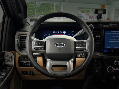 Used 2024 Ford F350 Lariat AWD/4WD image 19
