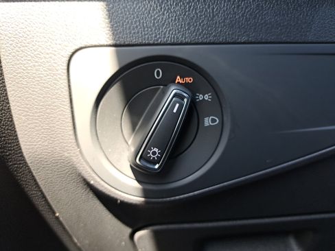Used 2023 Volkswagen Tiguan SE R-Line FWD image 26