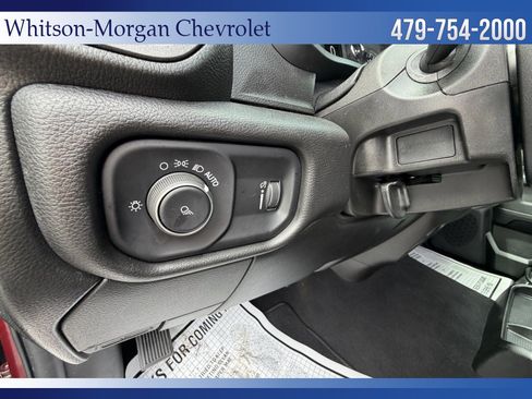 Used 2024 RAM 2500 Tradesman w/ Chrome Appearance Group AWD/4WD image 18