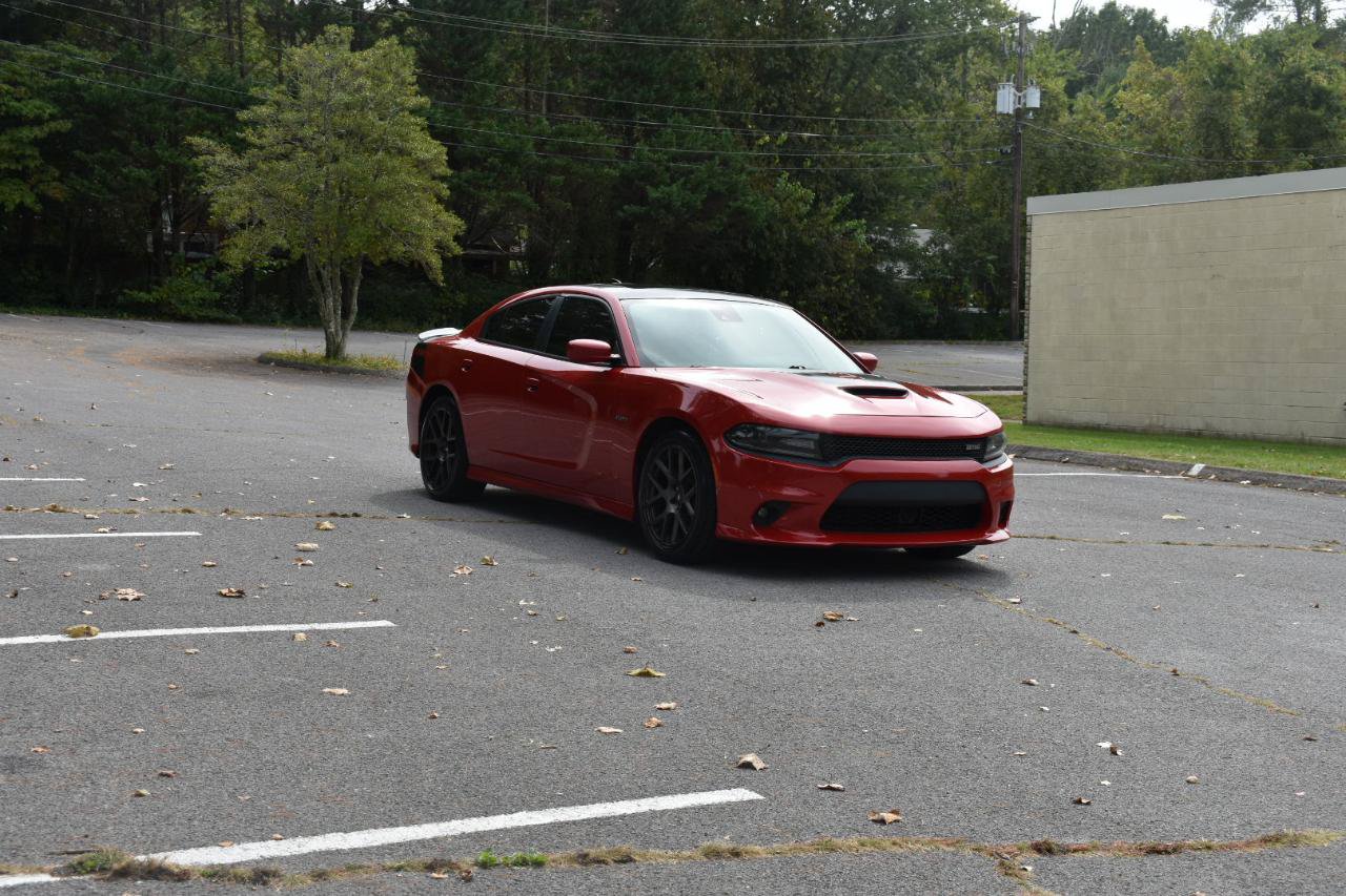 Used 2017 Dodge Charger R/T RWD image 9