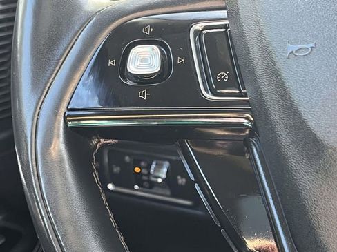 Used 2022 Lincoln Corsair AWD w/ Premium Package image 34