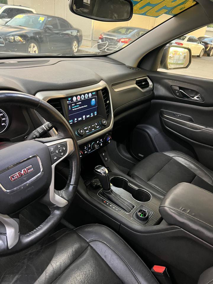 Used 2018 GMC Acadia SLT FWD image 14