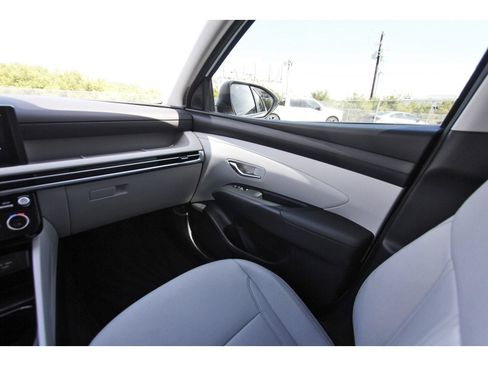 Used 2026 Hyundai Tucson SEL FWD image 11