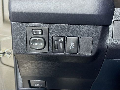 Used 2014 Toyota RAV4 LE image 6