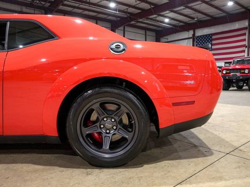 Used 2021 Dodge Challenger SRT Super Stock RWD image 5