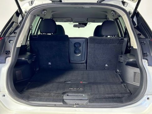 Used 2019 Nissan Rogue SV AWD/4WD image 13